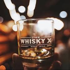 Strain into a highball glass filled with ice. The Whiskyx On Twitter Get Into That Holiday Spirit With One Of These Whisky Cocktails Https T Co Rgqpht8hgw Whiskey Whisky Cocktails Bourbon Drinks Scotch Alcohol Mixology Bartender Drinking Christmas Holidays Easydrinks
