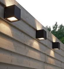 35 Best Backyard Lighting Decor Ideas Backyard Lighting Fence Lighting Backyard Fences