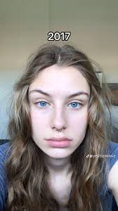 Selfie struggles with multiple attempts