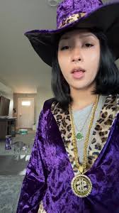 the huzz missin out #fyp #kattwilliams #viralvideo #trending #real #funny  #foryou #halloweencostume