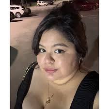 Flora Montes (@ahaitsflora)