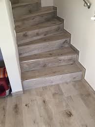 Flaviker Dakota Bodenfliese Naturale 20x120 Cm Franke Raumwert Treppe Fliesen Betontreppe Bodenfliese