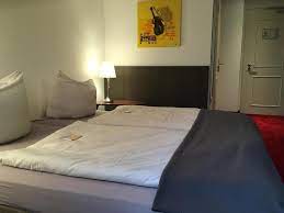 In unserer filiale in 45657 recklinghausen, hubertusstraße 62 findest du immer gute angebote für möbel, betten, matratzen, decken, kissen und bettwäsche. Gastehaus Alte Schule Recklinghausen Aktualisierte Preise Fur 2021