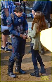 Chris evans and chris hemsworth. Chris Evans News On Twitter More Photos Of Chris Evans And Elizabeth Olsen On The Set Of Captainamericacivilwar Http T Co Jemmwowkxx Http T Co Xis5e8k7fo