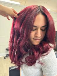 De Cabello Color oscuro a rojo vino 👍Un Color perfecto para esta  🍂🍂Temporada de otoño 🍂