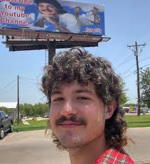 drew's best hair. did i lie? : r/emergencyintercom