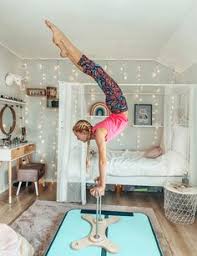 Adriene hosts the youtube channel, yoga with adriene, an online community of over 9 million subscribers. 26 Cali Kessy Ideen Promis Youtube Bilder Deutsche Youtuber