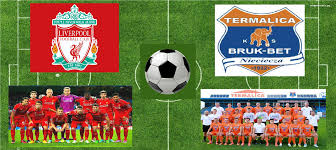 Pośrodku szczerego pola, oprócz wieży kościelnej, szkoły, paru domów, firmy kostki brukowej i stadionu, widać coś jeszcze. Fc Liverpool Termalica Bruk Bet Nieciecza Startseite Facebook