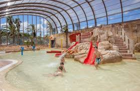 Camping la sirene, a 5* camping site which is situated near the beach, is open from mid april to late september. Campingplatz La Sirene In Argeles Sur Mer Pyrenees Orientales Campingfrance Com