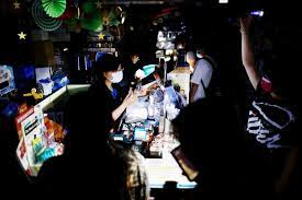 自 8 時 0 分 至 9 時 0 分: Em Egd1g59uf6m