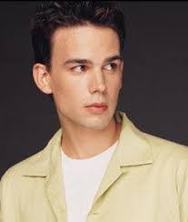 Chris Gorham's Instagram, Twitter & Facebook