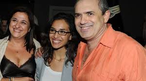 697 likes · 8 talking about this. Ta3iarxhs Xanos Milaei Gia To Diazygio Toy Apo Thn Elisabet Kwnstantinidoy