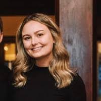 Stacy Mast's Instagram, Twitter & Facebook