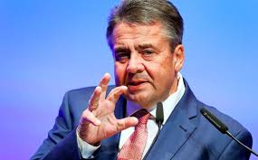 Doch am wechsel von sigmar gabriel in die wirtschaft gibt es viel kritik. Sigmar Gabriel Soll Aufsichtsrat Bei Der Deutschen Bank Werden Deutschland Badische Zeitung