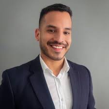 Roberto Requejo (@RobRequejo)