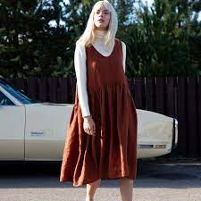 18 Beautiful Winter Linen Dresses The Green Edition Linen Dresses Winter Dress Outfits Smock Dress
