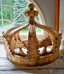 This 19th Century Gilded Wooden Bed Corona Or Crown Is A Decorators Dream It Is A Very Heavy Hand Crafted Wooden Crown That Was Wa Antiques Wooden Wooden Bed