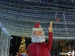 But, in addition to being a festive tune, it also serves as a fun way to. Light Up Christmas Tree Celebration Central World Bangkok Thai Lt