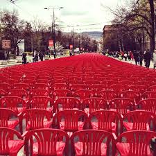 Sprigs provides floral arrangements for all needs, a wide assortment of plants and plant accessories, and a pleasing variety of unique gifts, including a selection of fair trade products. Bosnians Walked Silently And Sobbed On Sarajevo S Main Street Leaving Flowers And Gifts On 11 541 Red Chairs Arranged In Seemin Bosnien Und Herzegowina Bosnien