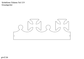 Anleitung drucke je zwei kronen je seite aus. Prinzessin Krone Vorlage Ausdrucken Krone Basteln Kinderspiele Welt De Einfach Herunterladen Ausdrucken Und Mit Glitzer Chester Cain