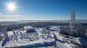 Tak prej letošní vánoce budou zas na blátě. Sance Na Bile Vanoce I V Nizinach Porad Je Zmeny Klimatu Prinesou V Budoucnu I Extremni Zimy Ct24 Ceska Televize