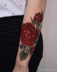 Well Red Roses Are Never A Bad Idea 10 15 05 Minsk Good Sign Tattoo Tattoo Tattoos Plants Flowe Red Flower Tattoos Floral Tattoo Sleeve Red Rose Tattoo