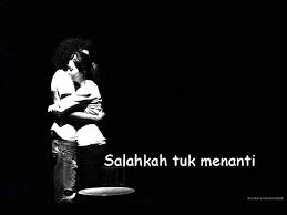 Kulepas semua yang ku inginkan g c tak akan ku ulangi c f maafkan jika kau ku sayangi g c dan bila ku menanti c f pernahkah engkau coba mengerti g c lihatlah ku disini c f mungkinkah jika aku bermimpi g c salahkah tuk menanti interlude : Yang Terdalam Peterpan Youtube