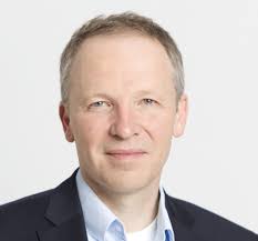 Adam Tarbox wird Vice President of EMEA Channel Sales bei Nutanix