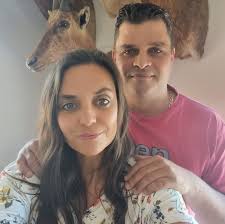 Happy Birthday to this amazing woman who i have the honor of calling my  Mother. Mag moeder n amazing jaar he wat voorle 🥳. Lief en miss vir moeder  bitter baie ❤️