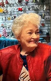 Kristy Dunham's Instagram, Twitter & Facebook