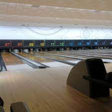 This bus is toward uitm puncak alam. Wangsa Bowl Bowling Alley In Setia Alam