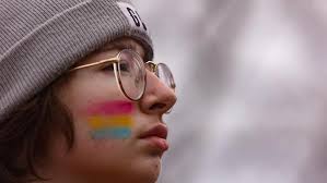 KY psychologist worries about bill banning gender-affirming care