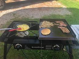 Protect your 28'' blackstone griddle cooking station with this heavy duty, weather resistant cover. Blackstone Tailgater Combo Grill Bltcollege In