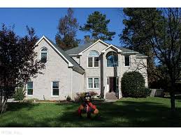 Home For Sale At 813 Keeling Drive Chesapeake Virginia 23322 1st Class Real Estate Call Today Agents Available 9a Chesapeake Virginia Chesapeake Virginia
