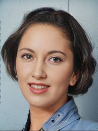 Roslyn Swartz's Instagram, Twitter & Facebook