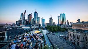 Toengesgasse 8 zugang uber parkdeck 5, frankfurt, hesse 60311 germany 5 Best Rooftop Bars In Frankfurt 2021 Update