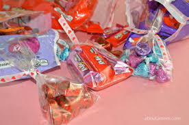 Luckily, these customizable treat bags are easy enough for kids to decorate (with mom's. Valentine S Day Basket Ideas For Kids About A Mom