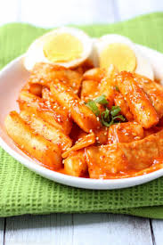Tteokbokki Korean Spicy Rice Cakes Kimchichick Recipe Spicy Rice Rice Cakes Tteokbokki