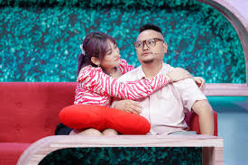 Vụ việc được chính nhóm phòng dịch quay lại video clip và đưa lên mạng xã hội. Gzi5gflsnsv0gm
