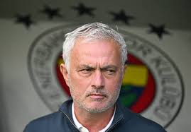 Wenger vs Mourinho: Mối thù trên từng câu nói (Phần 1)