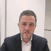 60+ perfiles de «Dave Romo»