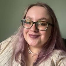 Elli-Jo Macdonald (@ellzelli)