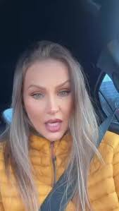 #evahenger vi aspetta il 15 marzo assieme a Mercedesz al Monella di  Piacenza #events #piacenza #vip #film