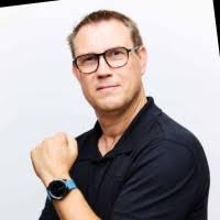 100+ "Uithol" profiles