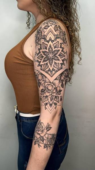 Ideias para tatuagens femininas, delicadas com traço fino, é uma das minhas especialidades., #tattoo #tatuadorbrasilia #mandala #tatuagem #fineline