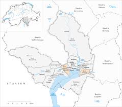 Locarno è una piccola città situata sulle rive di lago magiore in svizzera, circondata dalle palme, platani e travel blog: Locarno Wikipedia