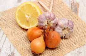 Un Remede Surpuissant Oignon Ail Et Citron Ameliore Ta Sante Remedes Oignon Remedes Naturels Recette Pour Maigrir