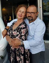 Parintii mei au avut o situatie buna, au fost oameni instariti, avand o mica pravalie in casa. Sofia Vicoveanca Despre CopilÄƒria MarcatÄƒ De Drame RefugiatÄƒ La 2 Ani Libertatea