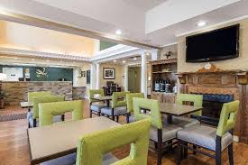 Looking for hotels in knoxville tn with hot tubs? Hotel Quality Inn Alcoa Alcoa Knoxville Tn Hotelopia