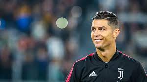 Baba josé dinis aveiro ve anne maria dolores dos santos aveiro 'nin oğlu 2021 yılında futbolcu olarak. Cristiano Ronaldo Spendet Krankenhausern Intensivstationen Kicker